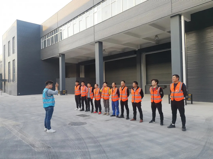 “双十一”| 你们熬夜剁手，我们破晓奋战